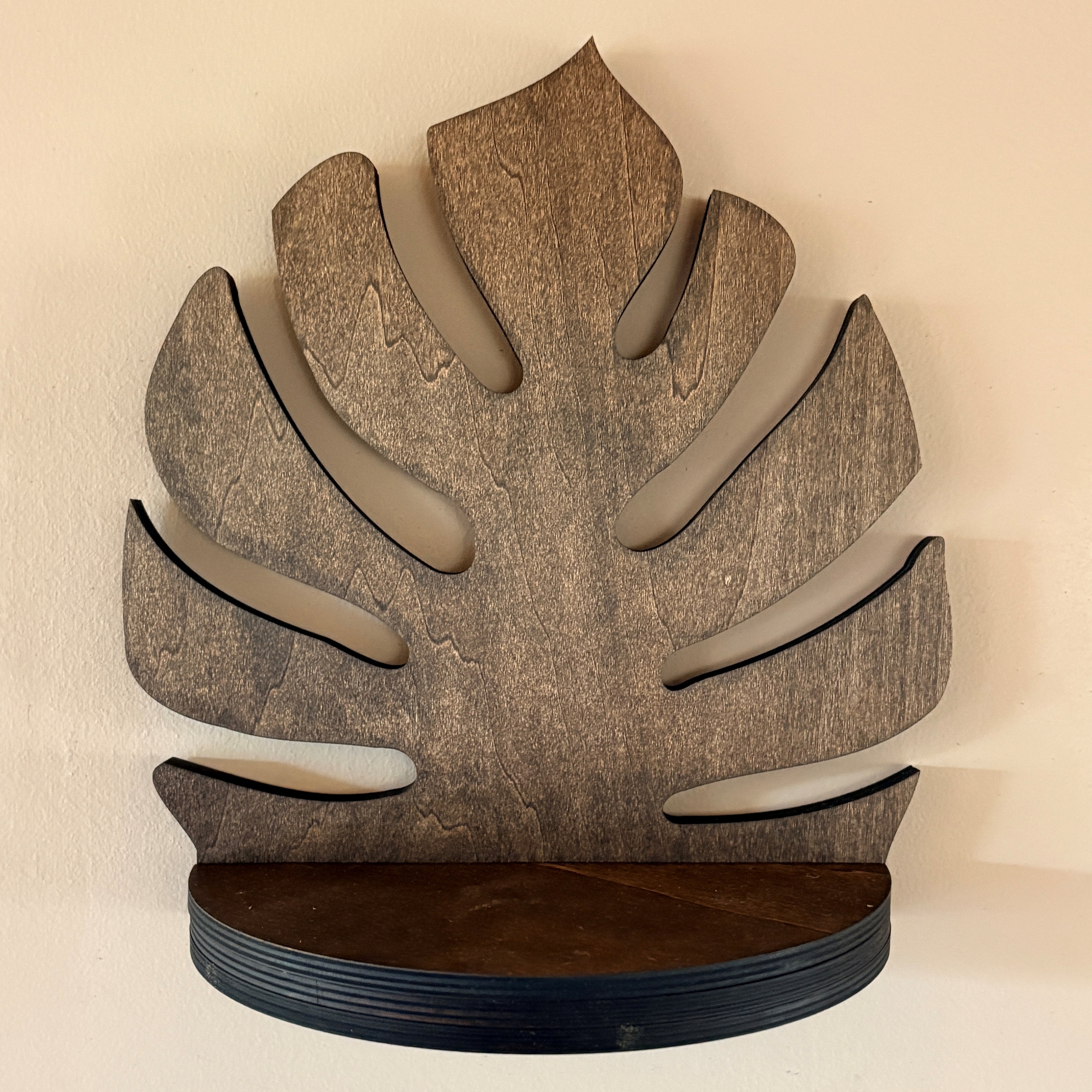 Monstera Leaf Plant Shelf
