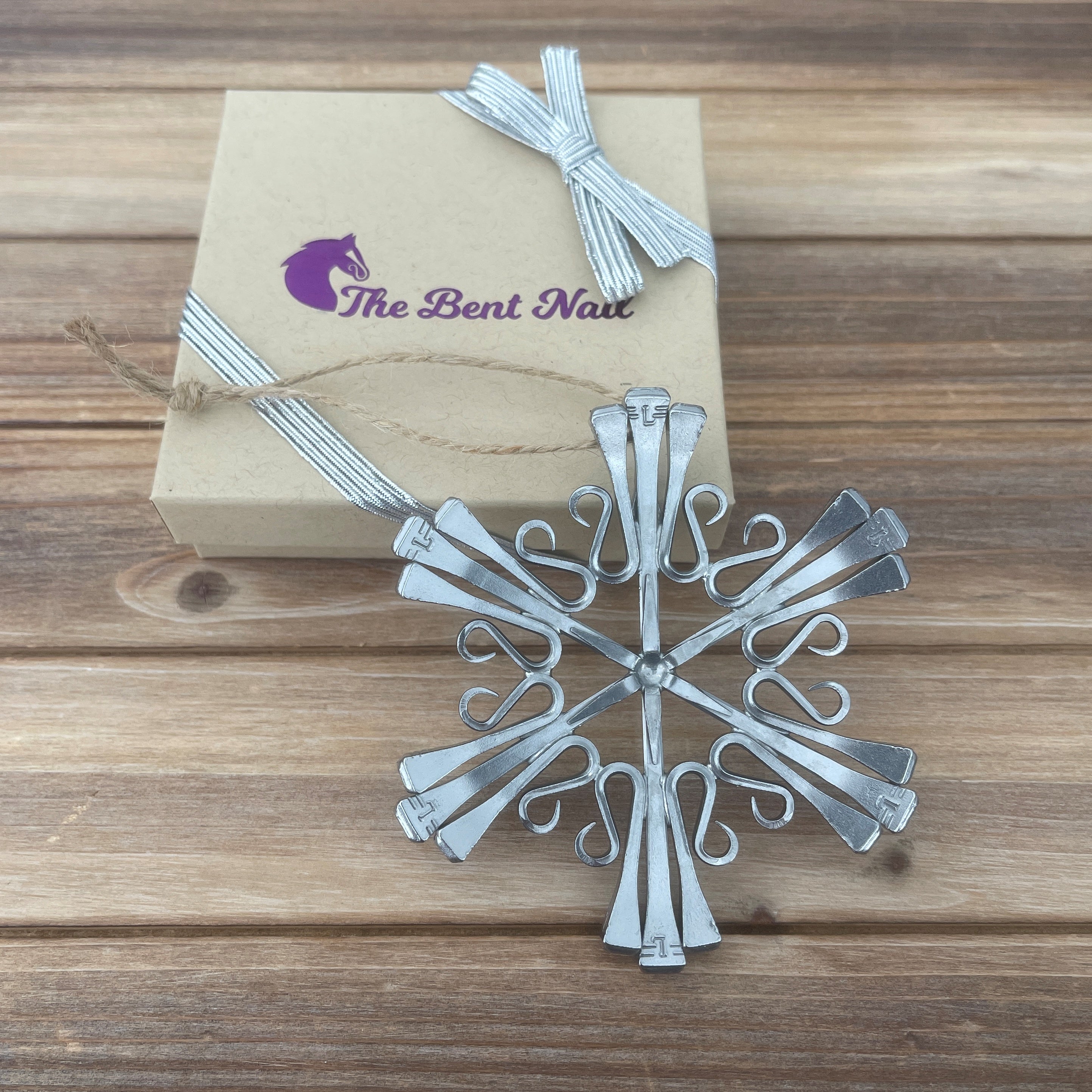 Classic Snowflake (set of 3)
